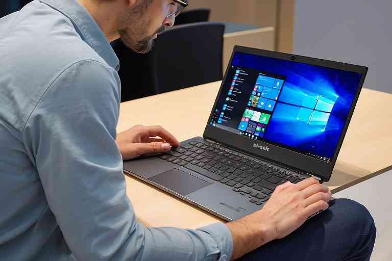 ¿Cómo instalar nueva versión de Windows en portátil Dynabook?