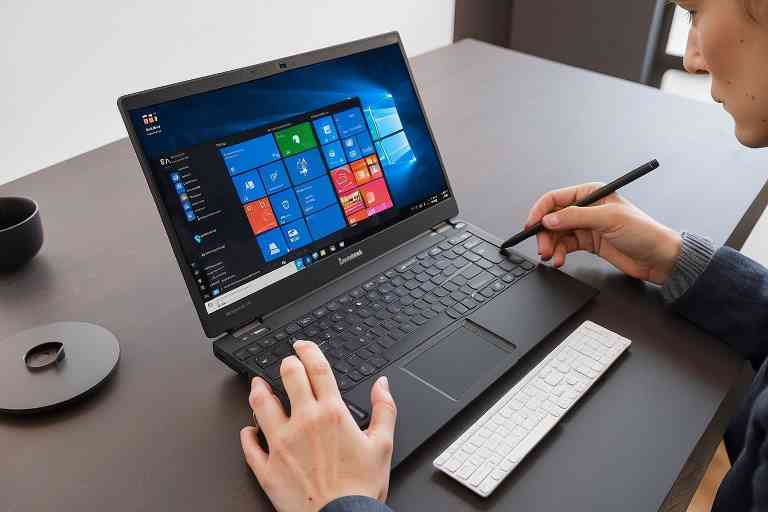 ¿Cómo solucionar problemas de audio en un portátil Dynabook?